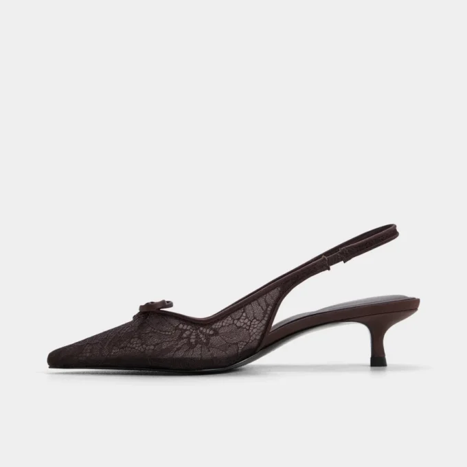 Azaro Sandalia con talón bajo y tiras