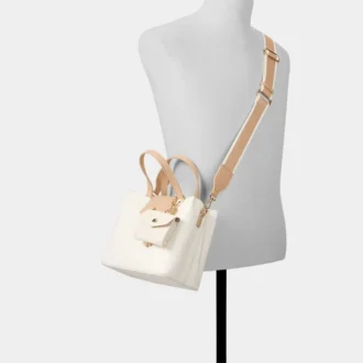 Bolso tipo cartera Calioraa Bolso tipo cartera Calioraa