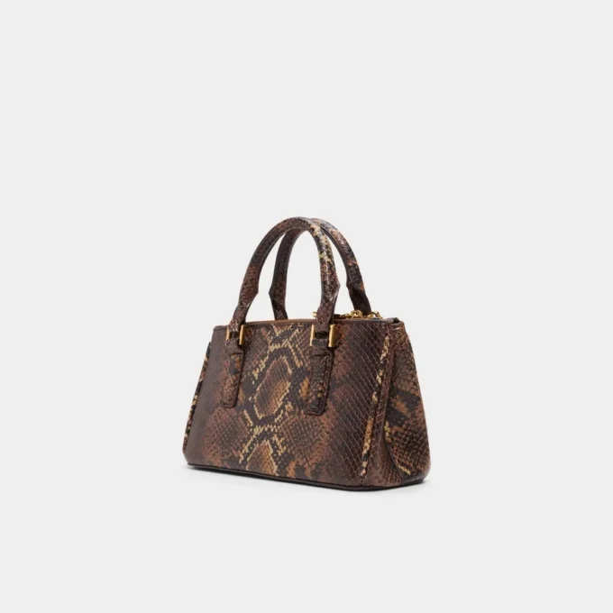 Bolso tipo cartera Patrissieaa