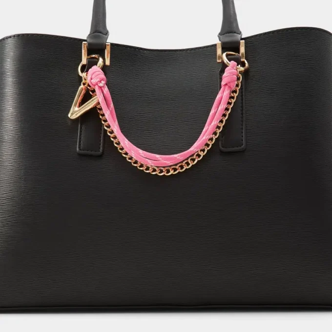Colgante para bolso con letras Colgante para bolso con letras