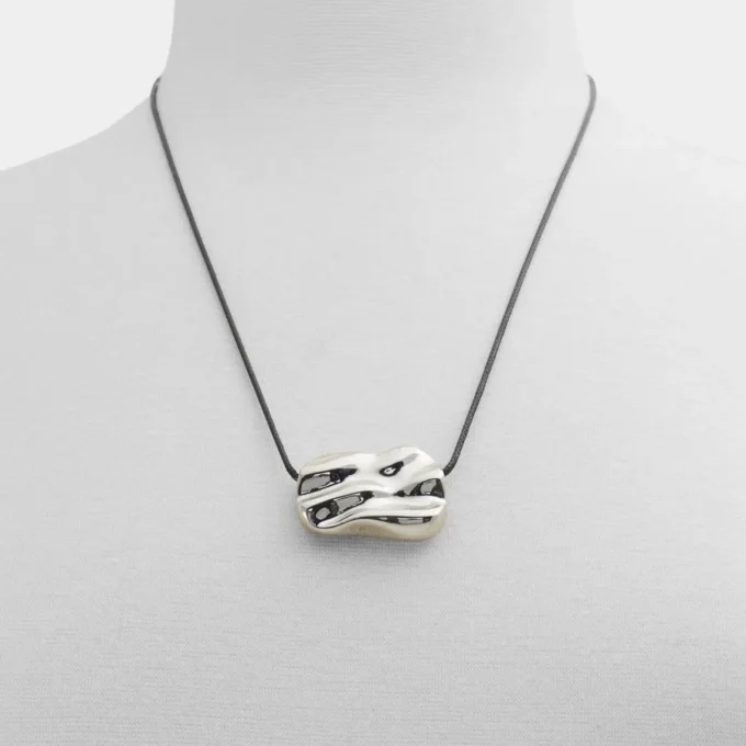 Collar Zayna