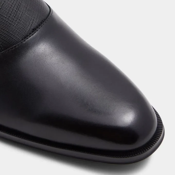Elegante mocasín con hebilla Elegante mocasín con hebilla