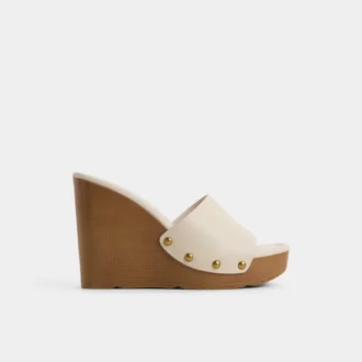 Sandalia con cuña, tacón de cuña