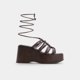 Sandalia de cuña con tiras de madera, Cuña