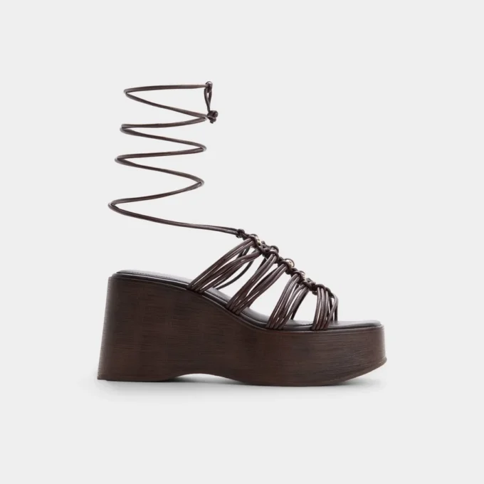 Sandalia de cuña con tiras de madera, Cuña Sandalia de cuña con tiras de madera, Cuña