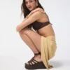 Sandalia de cuña con tiras de madera, Cuña Sandalia de cuña con tiras de madera, Cuña
