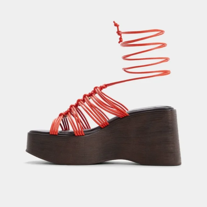 Sandalia de cuña con tiras de madera, Cuña Sandalia de cuña con tiras de madera, Cuña
