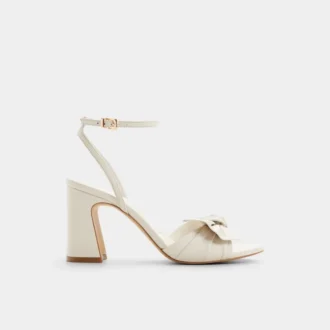 Sandalias de tacón grueso con tiras Angelknot