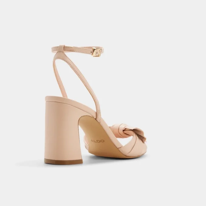 Sandalias de tacón grueso con tiras Angelknot Sandalias de tacón grueso con tiras Angelknot