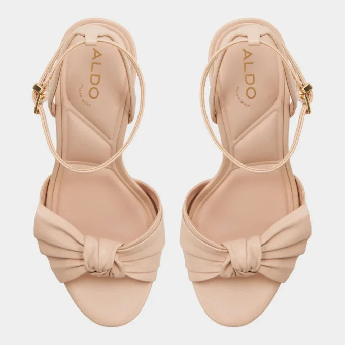 Sandalias de tacón grueso con tiras Angelknot Sandalias de tacón grueso con tiras Angelknot